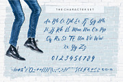 Almada, a Script Font by Pollux of Geminorum (Thumbnail 4 of 12)