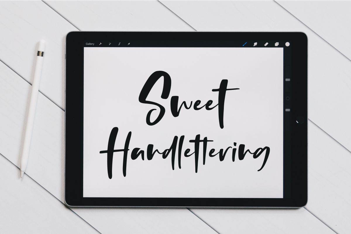 Thursday Vibes - Handwritten Font preview 2