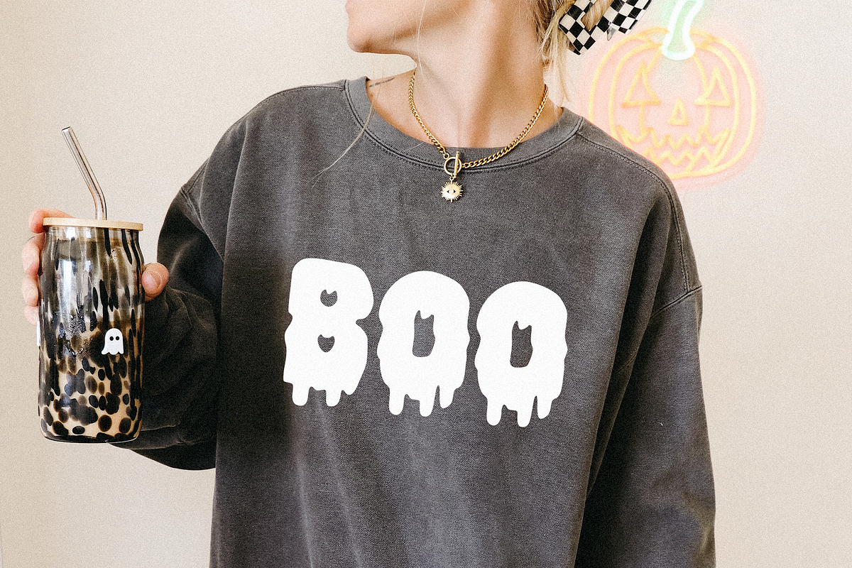 Fear Land | Spooky Halloween Font, a Handwritten Font by KA Designs (Photo 4 of 11)