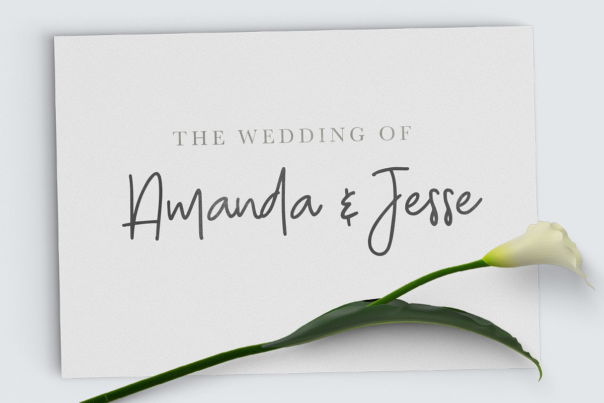 Monday Night Font preview 4