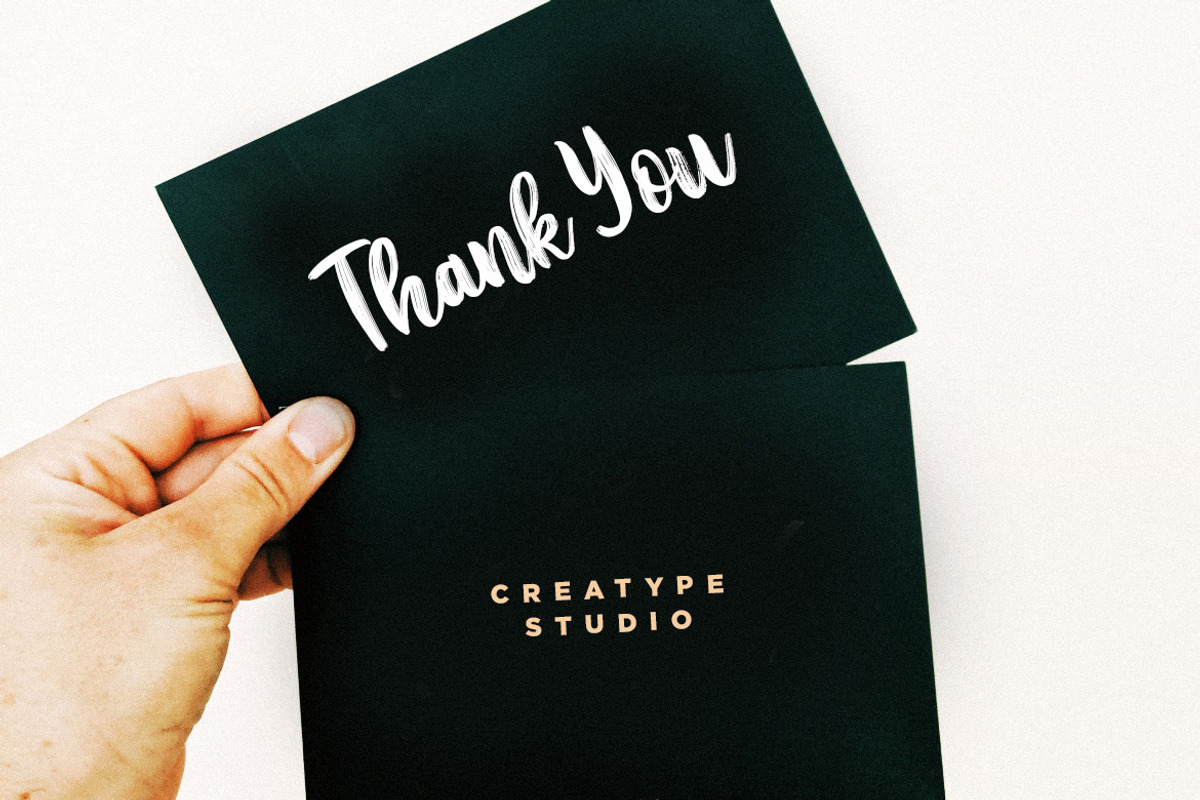 Merlyan Brush Business Font preview 8