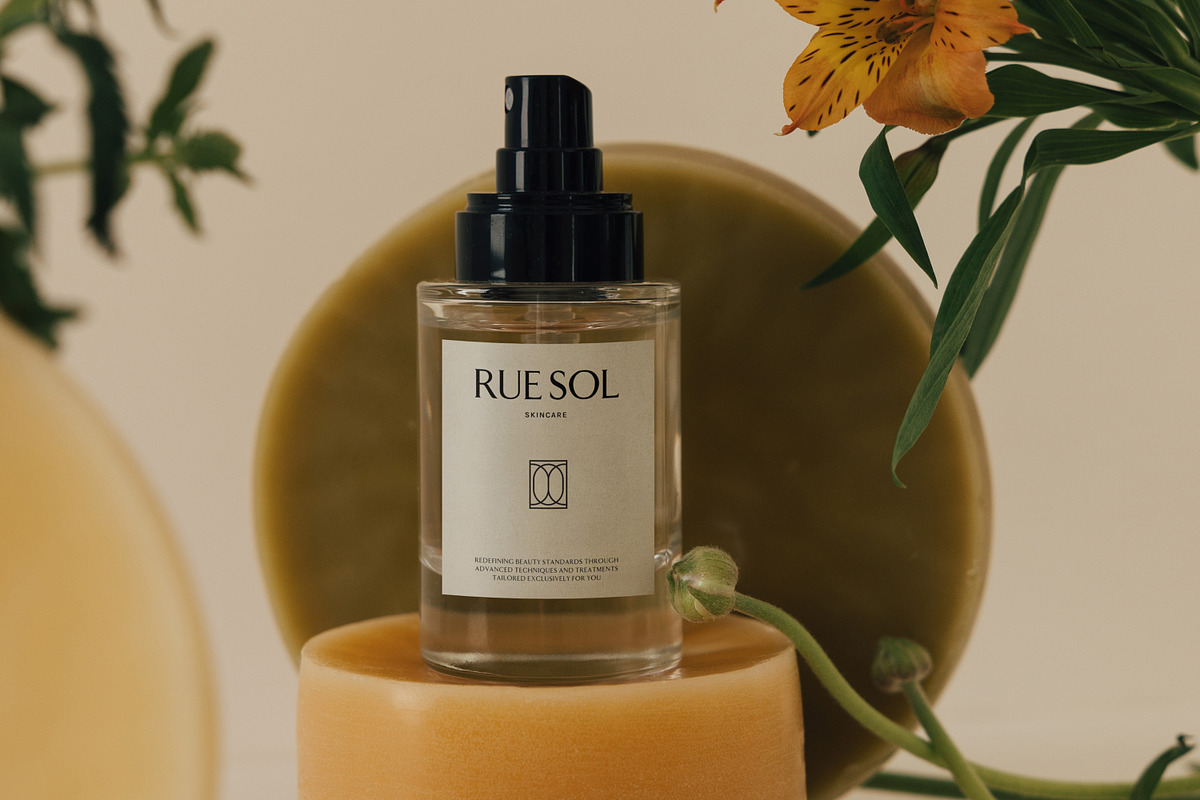 Skincare Logo Kit - Canva, a Branding & Logo Template by Willoe Studio (Photo 19 of 19)