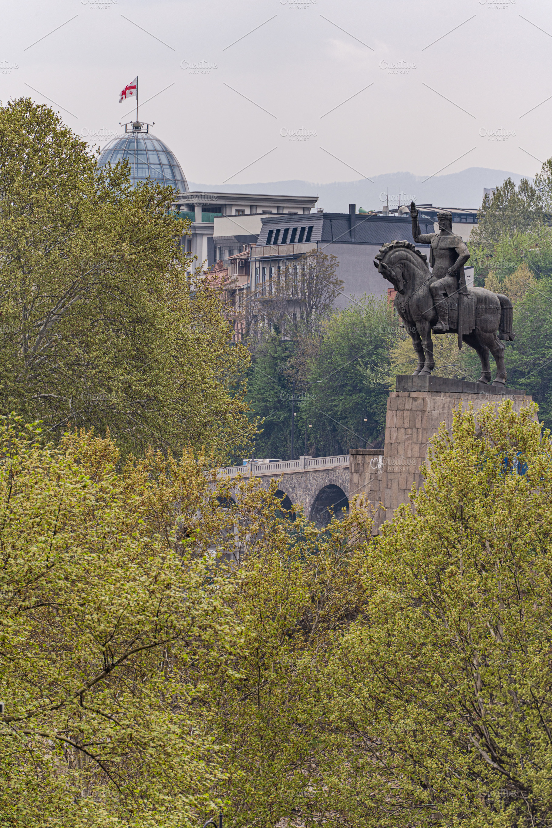 Dome of president palace and statue of King Vakhtang, an Architecture Photo by Anna Bogush