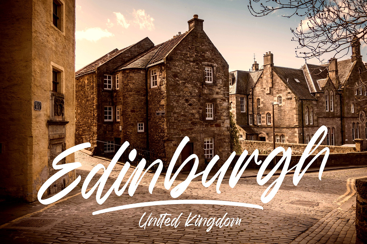 Wolenta Skyline - Lovely Script, a Handwritten Font by ErgibiStudio (Photo 2 of 10)