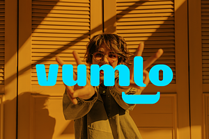 VUMLO Font, Display Typeface