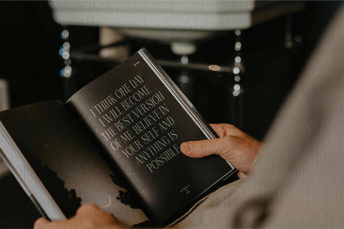 Naraswari - Vintage Serif Font, a Serif Font by Baleee (Photo 6 of 14)