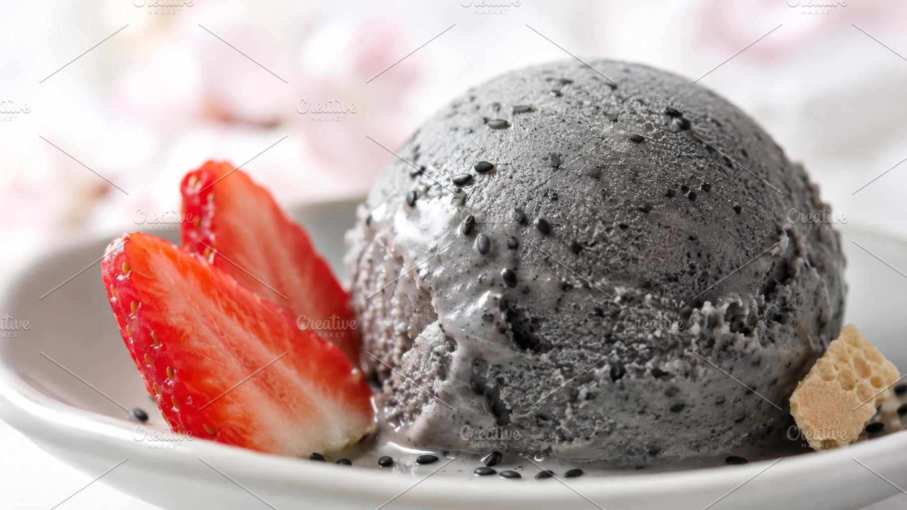 Black sesame ice cream with strawber, a Photo by Dvoevnore photos