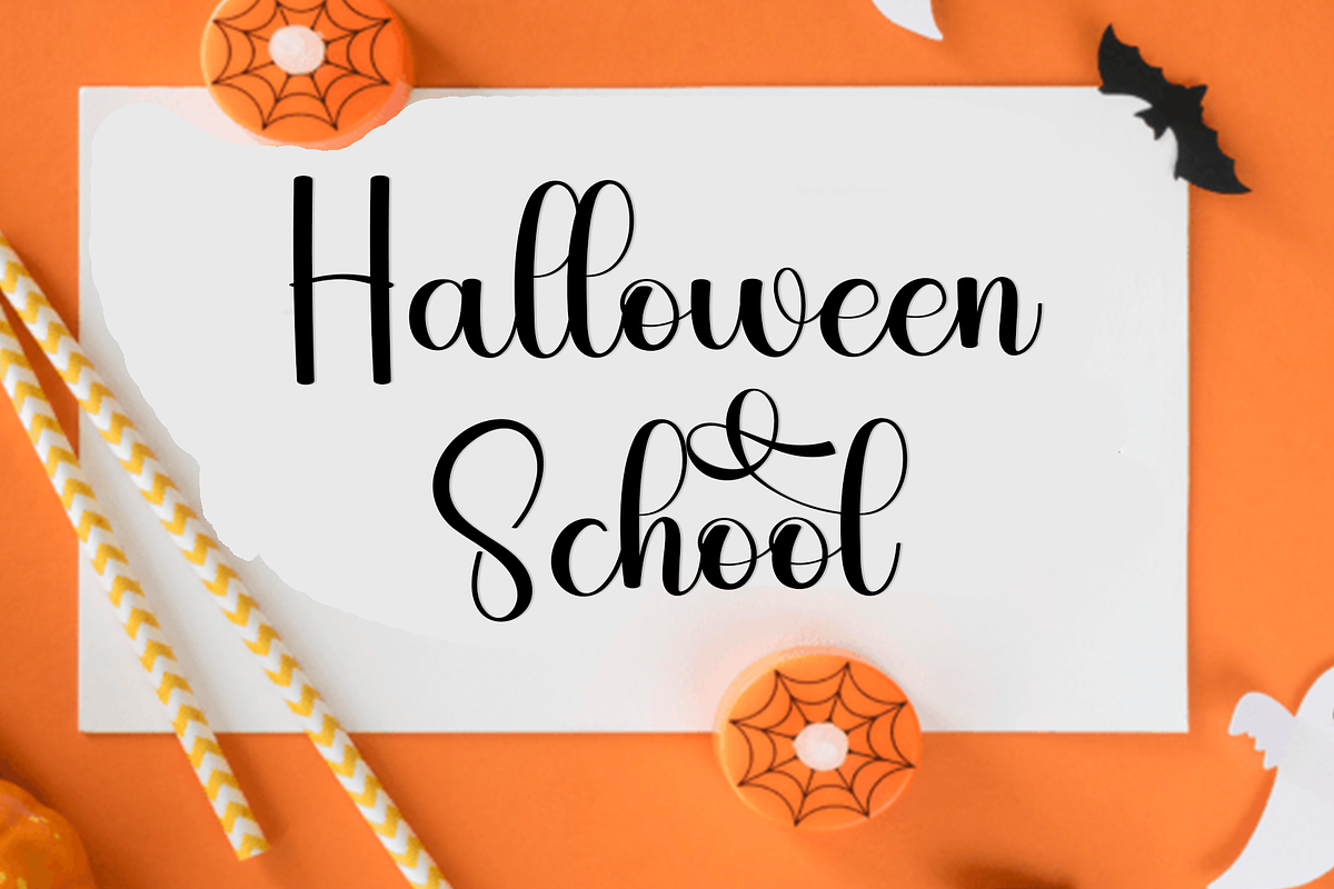 Sunday Holiday, a Handwritten Font by InermediaSTUDIO (Photo 5 of 8)
