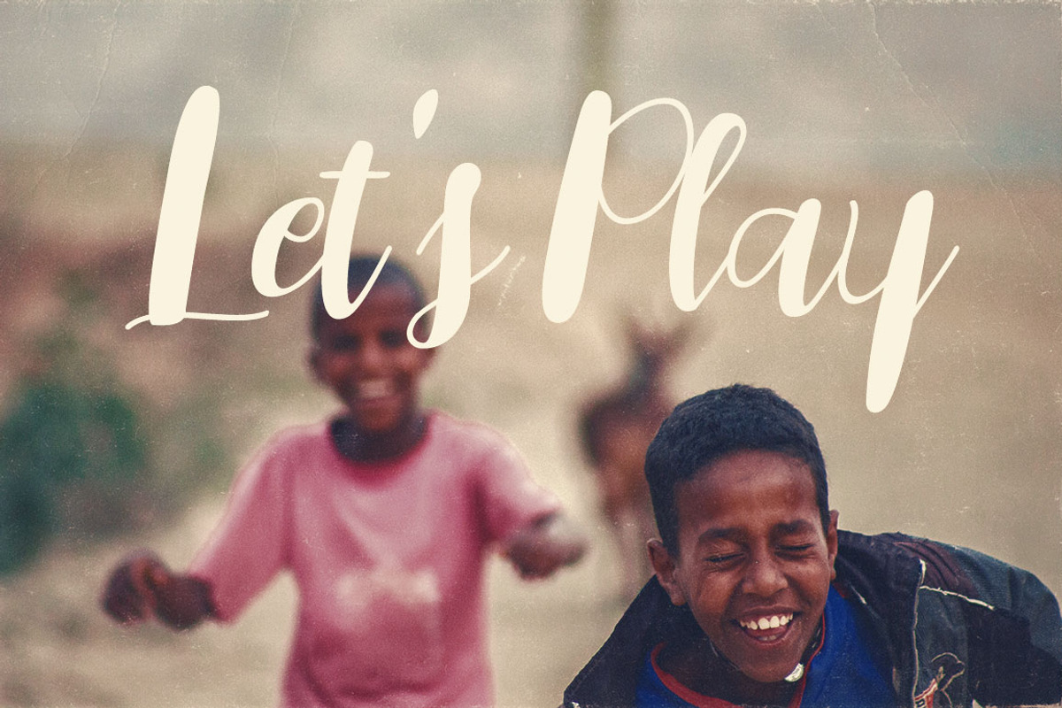 Sidebook Script Font preview 3