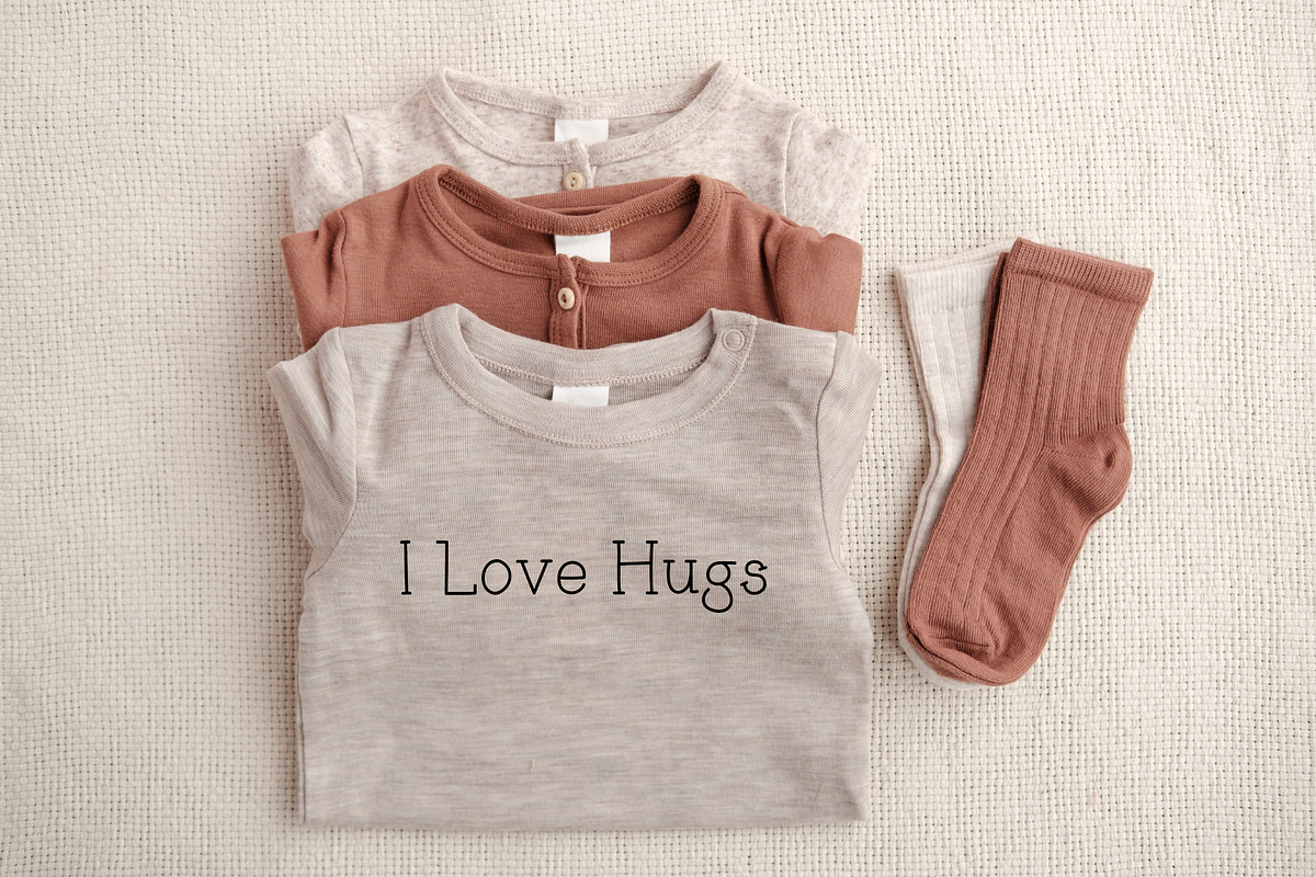 Darling Cute Handwritten Font, a Script Font by Sofia Skoog (Photo 6 of 8)