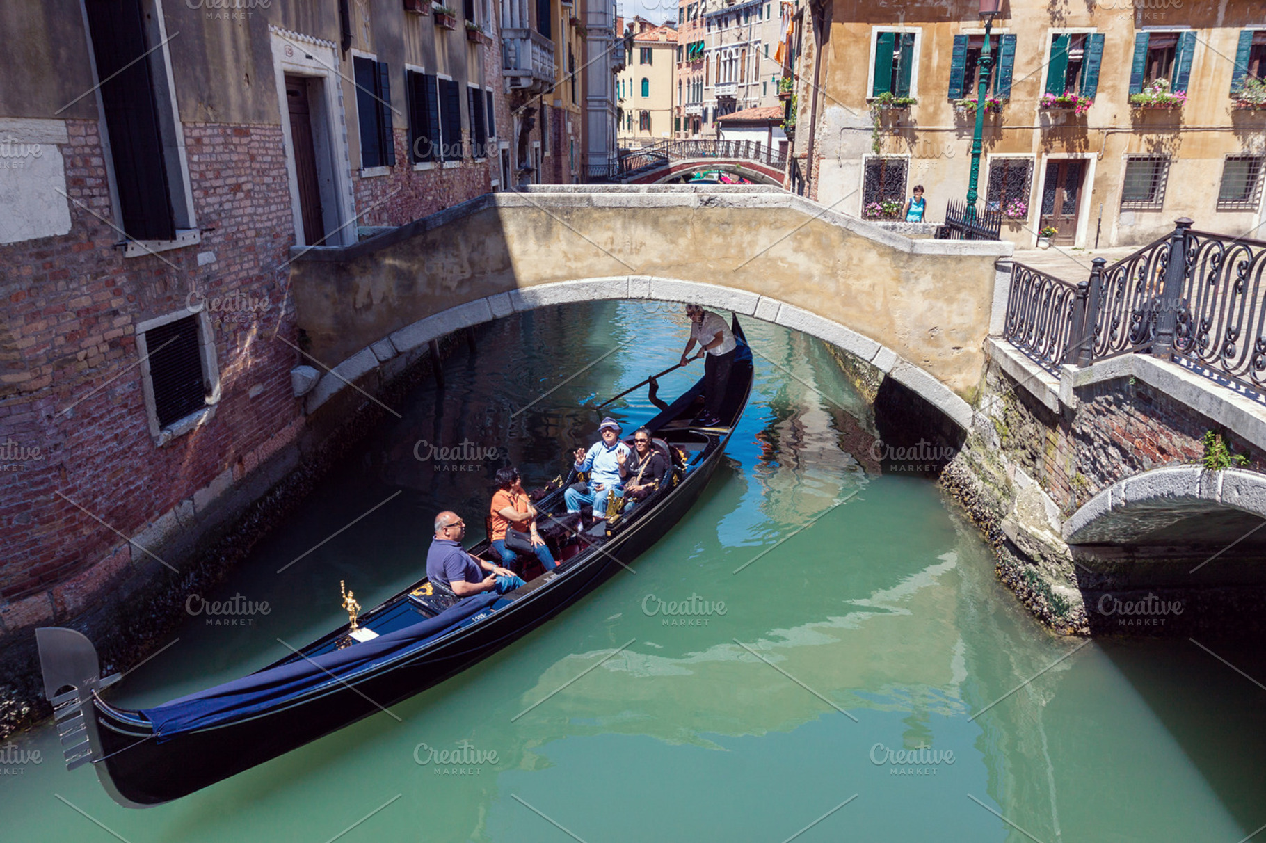 Gondola in Venice, an Arts & Entertainment Photo by BOOCYS