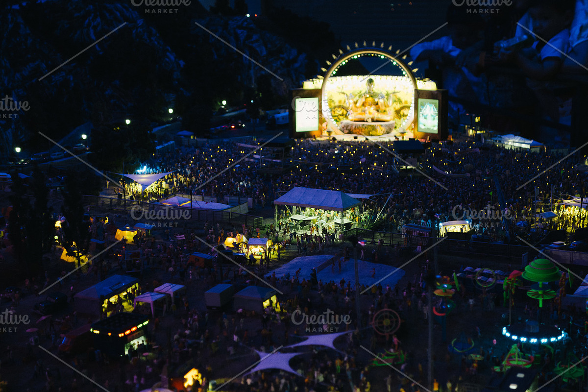 Life of the Miniatures 30 HQ Photos, an Arts & Entertainment Photo by Barn Images (Photo 2 of 7)