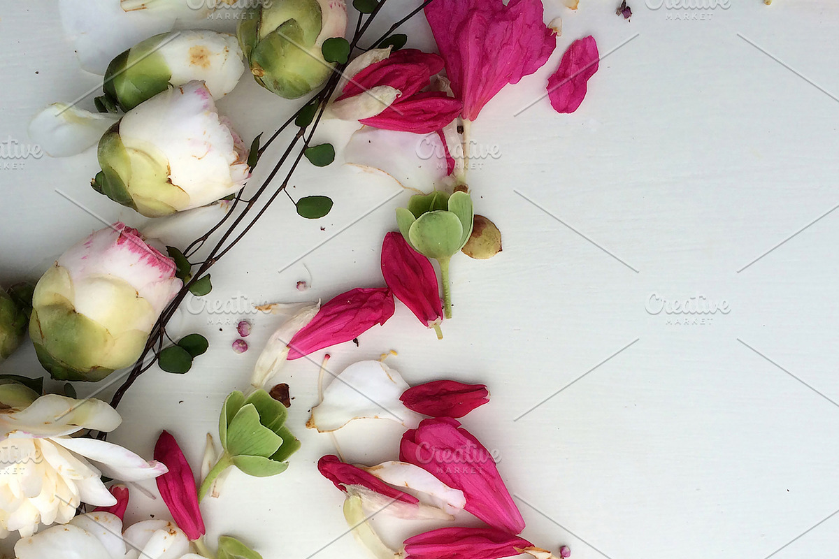 BUNDLES OF BLISS–Styled Stock Photos, a Product Mockup by Pepperbelle Tinkers (Photo 7 of 9)