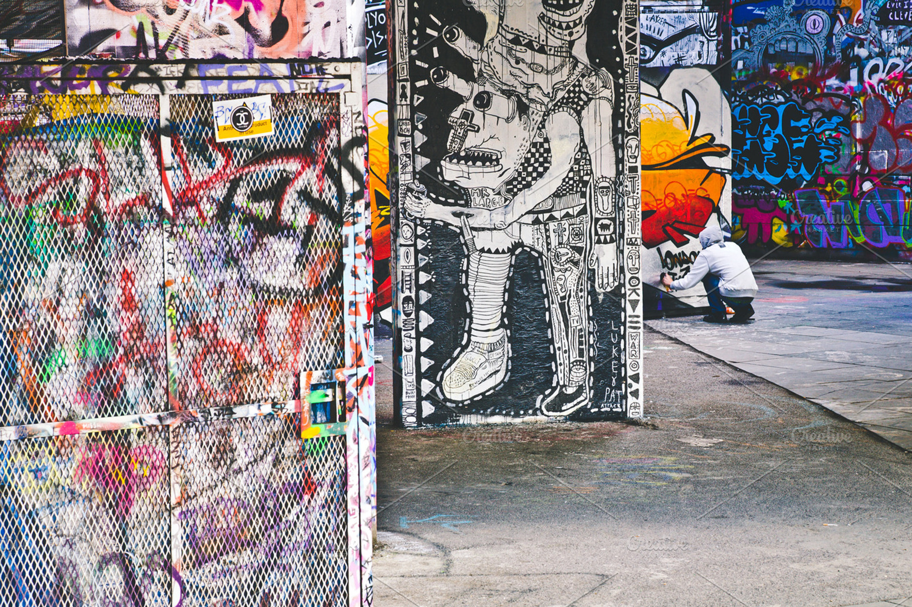 Iseeyouphoto graffitiboy 2 featuring london, city, and graffiti
