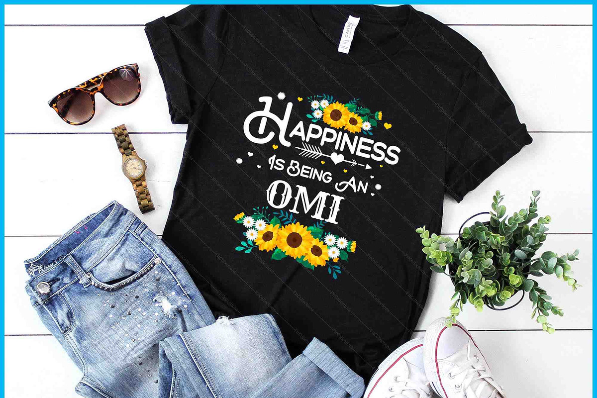 Happiness is Being an Omi Mother's, a Graphic by Creativeusart (Photo 1 of 4)