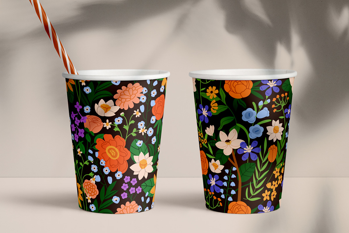 Flowers, cards + seamless patterns, a Decorative Illustration by Good Studio (Photo 7 of 10)