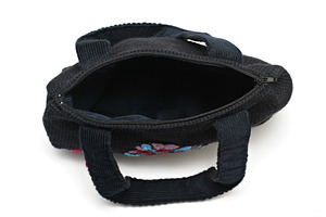 Handmade wool bag, a Photo by saiko3p