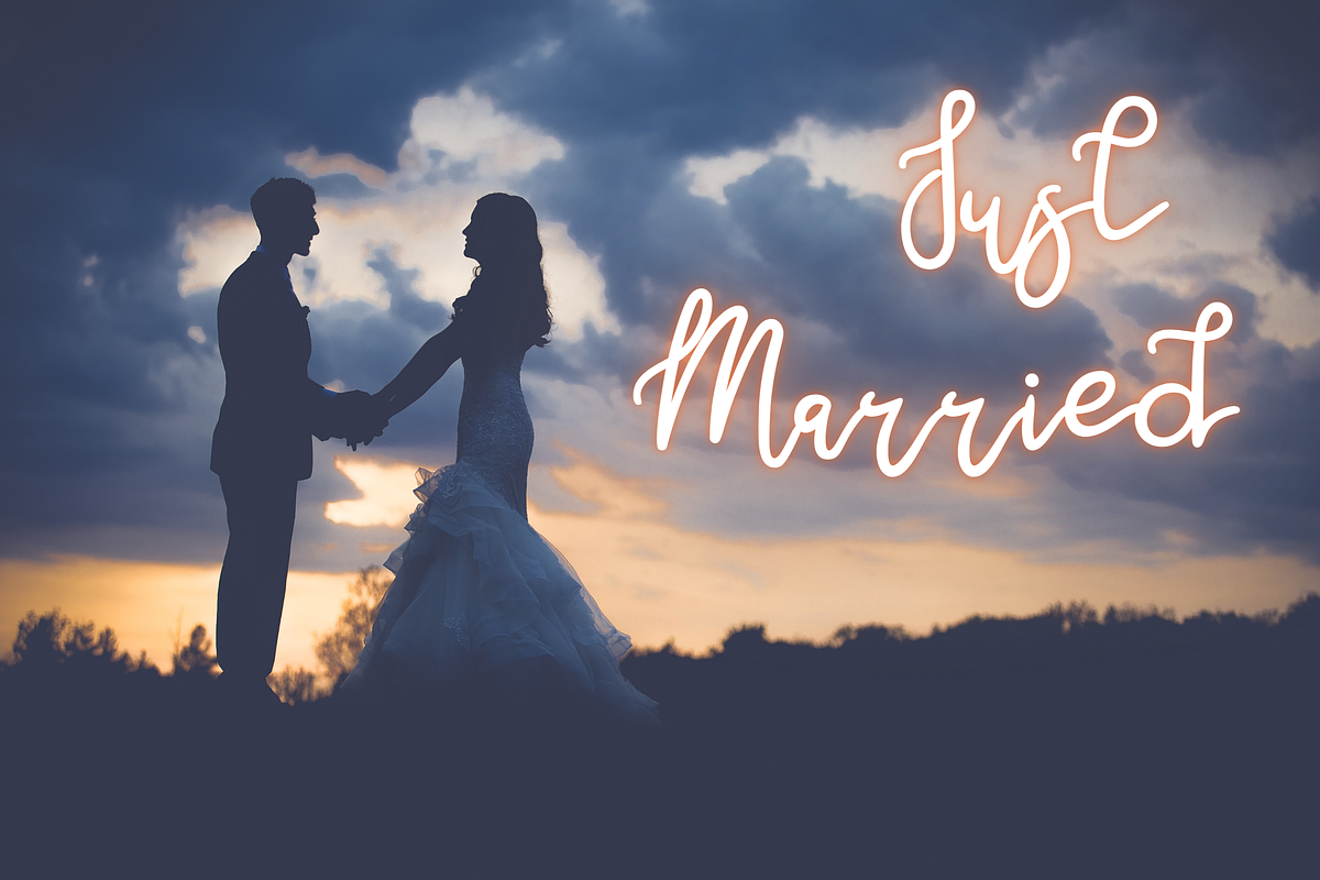 Marshmallow Snowfall Script Font, a Script Font by Dancing with Ink (Photo 2 of 20)