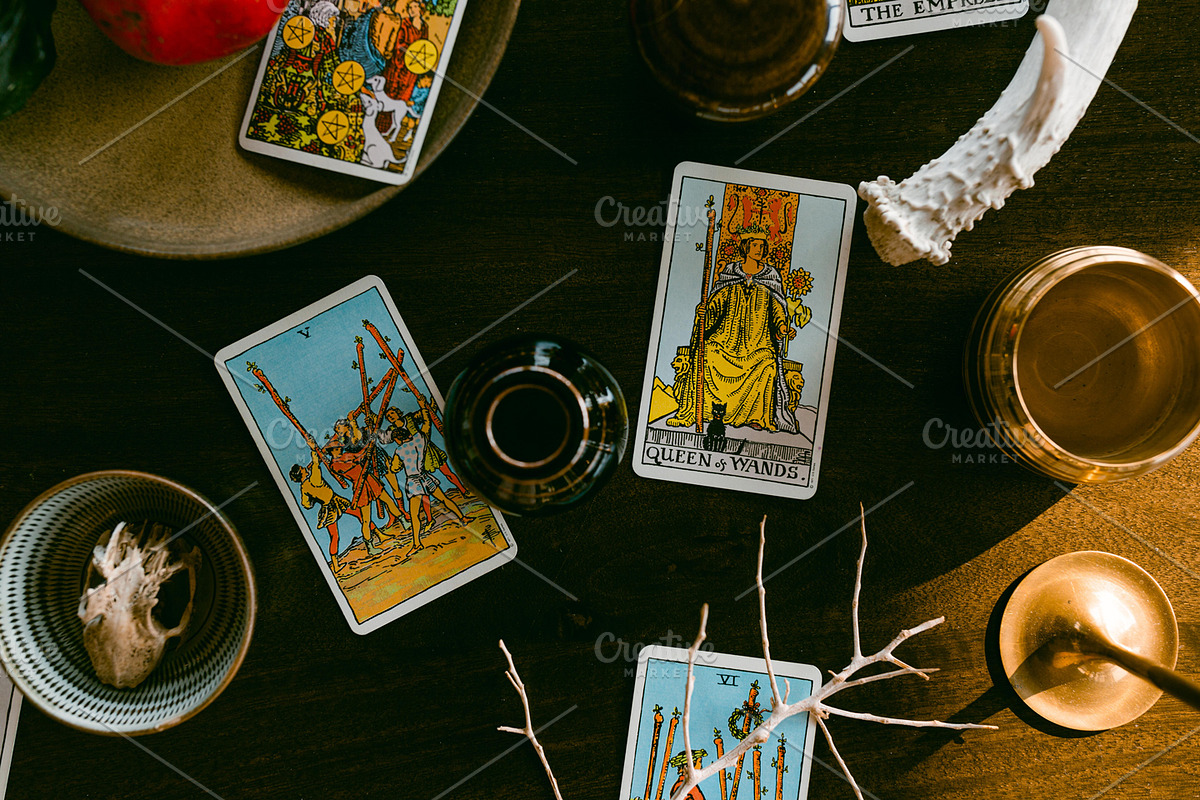 Queens & Lovers Tarot Photo Stock, a Food & Drink Photo by House of Divine Style (Photo 8 of 13)