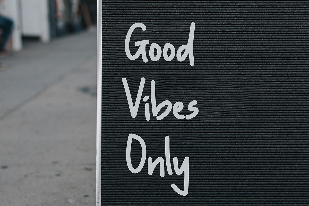 Capslock Handwritten Font preview 4