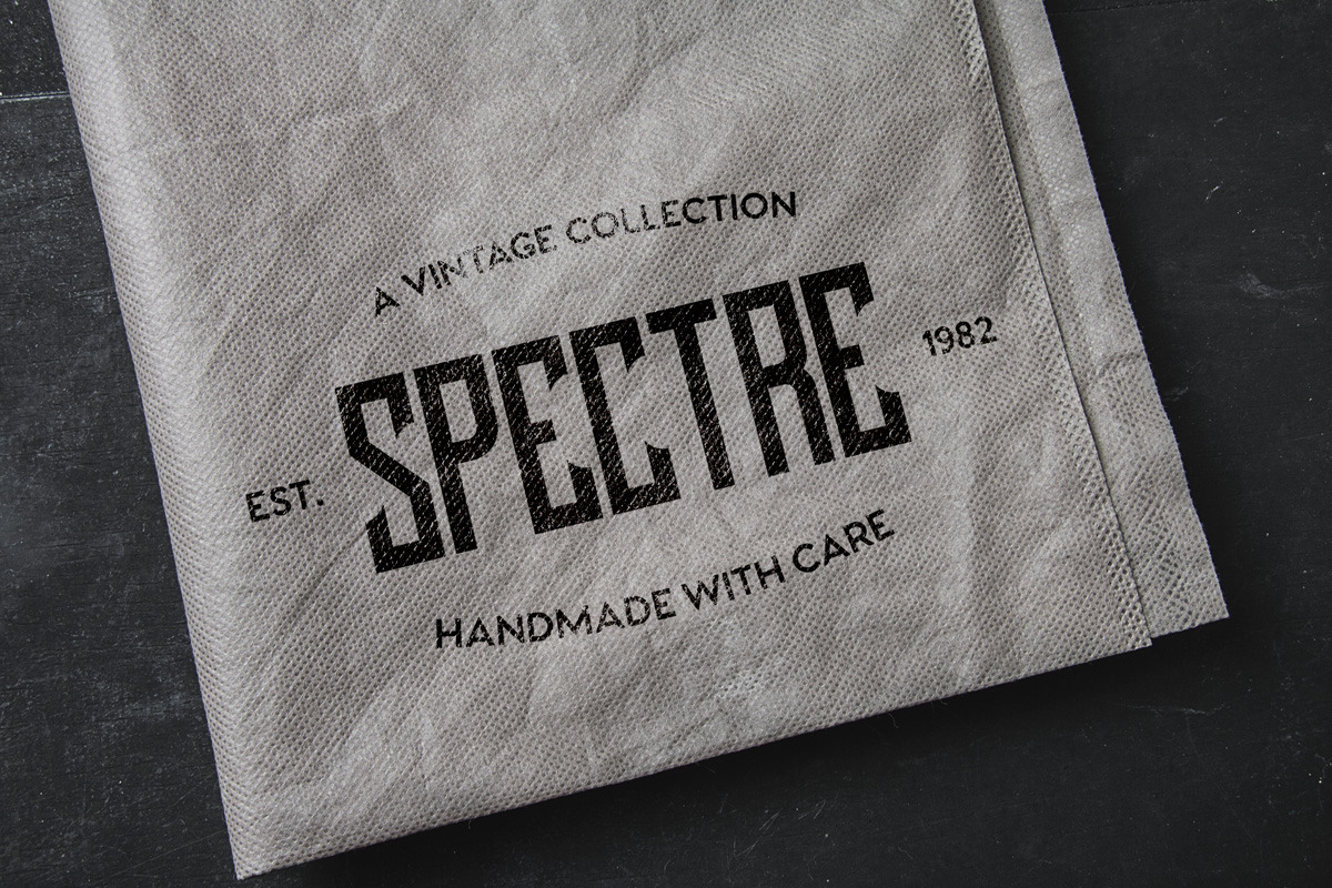 Lash Typeface preview 6