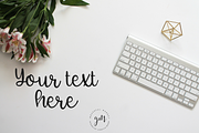 Floral Styled Desktop | 6 Images, a Background Photo by Graceful Market (Thumbnail 3 of 3)