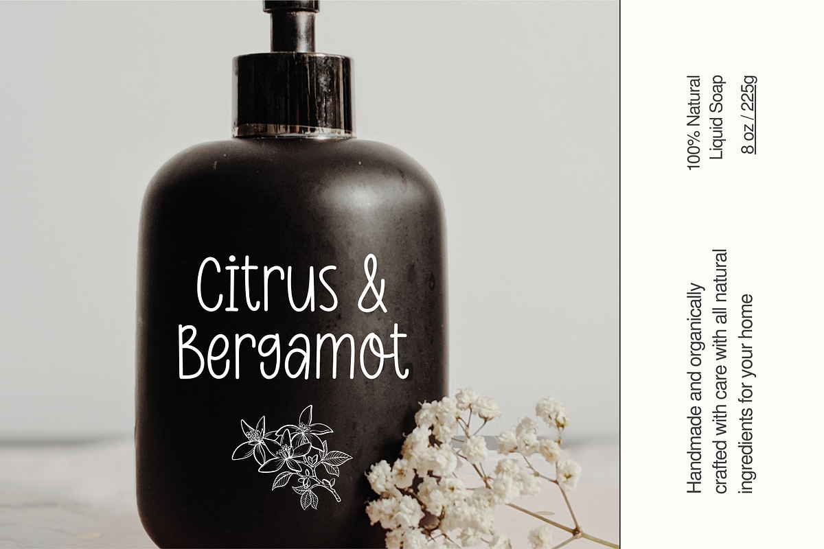 Monkeys & Gorillas Handritten Font, a Handwritten Font by Sofia Skoog (Photo 5 of 12)