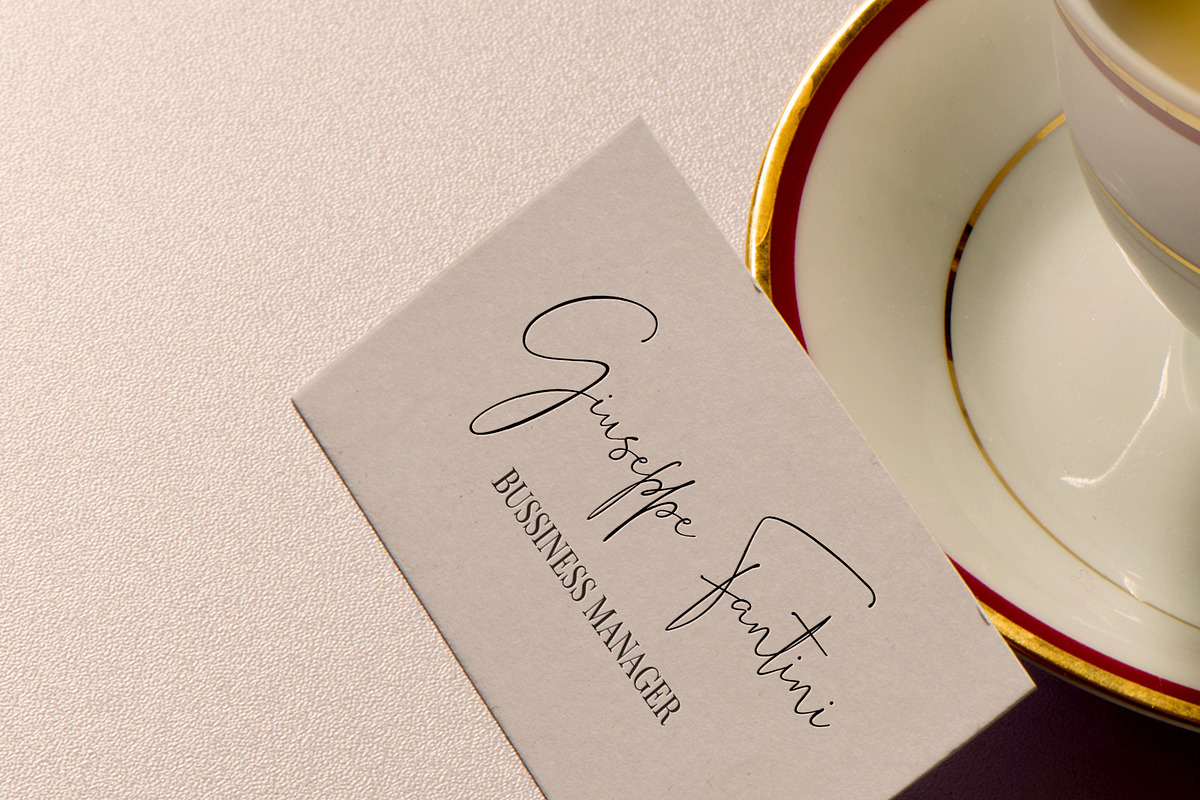 Handwritten Script Font preview 2