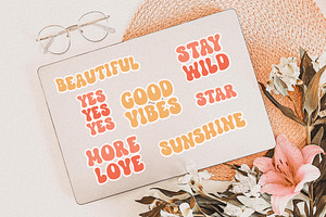 Honey Babe Groovy Retro Font