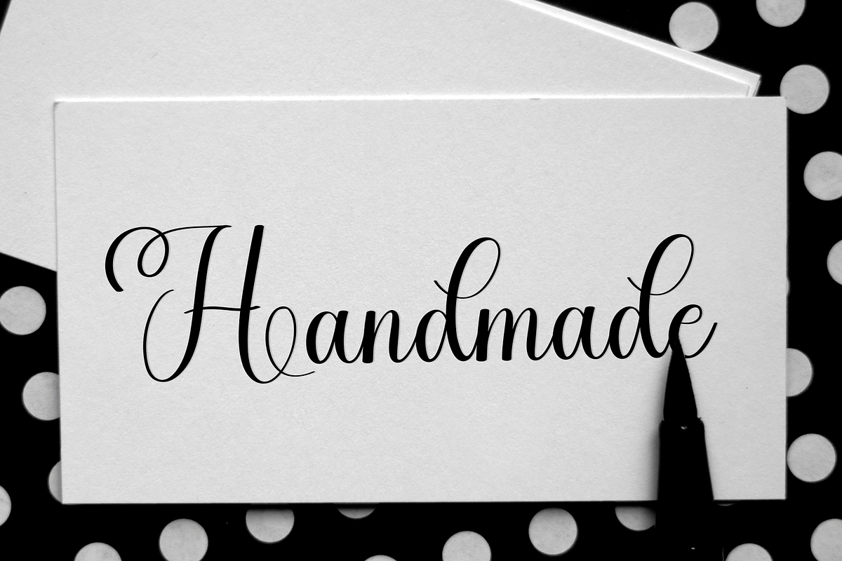 Outside Beautiful, a Handwritten Font by InermediaSTUDIO (Photo 4 of 8)