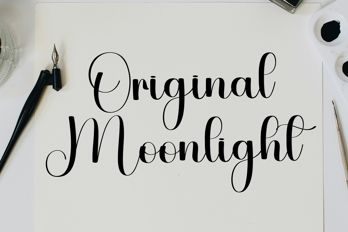Justify, a Handwritten Font by InermediaSTUDIO (Photo 3 of 8)