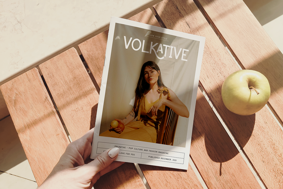 Christine - Advertisement Font, a Sans Serif Font by RockboyStd (Photo 4 of 12)