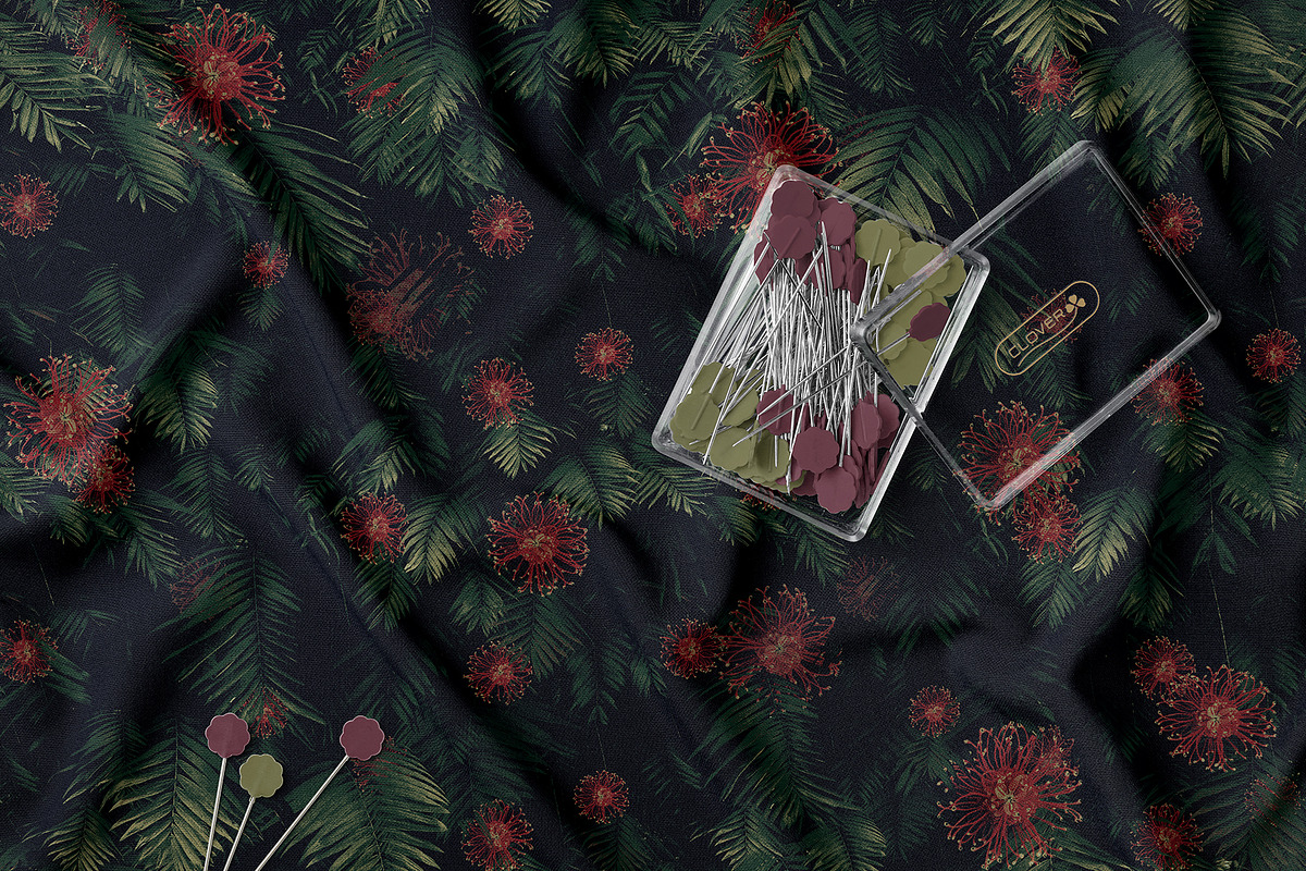 Elegant Tropical Floral Pattern, a Pattern Graphic by StudioGlouna (Photo 2 of 5)