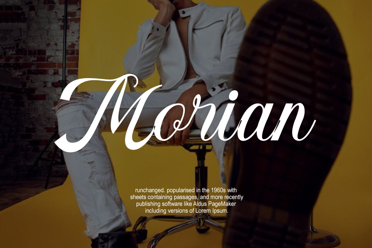 Rocketstar Classic Script, a Script Font by Muntab_Art (Photo 7 of 8)