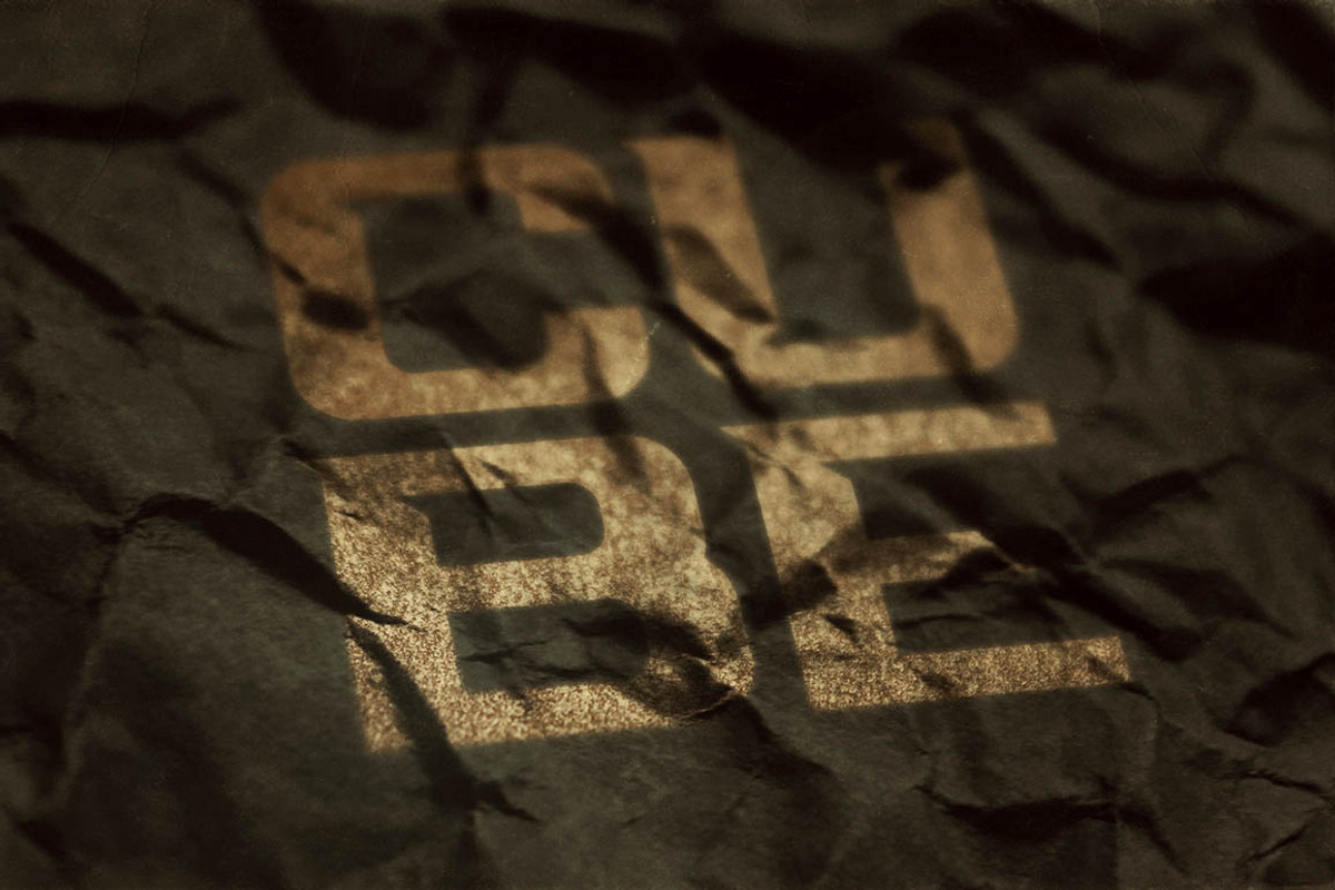Cube - Display Font preview 5