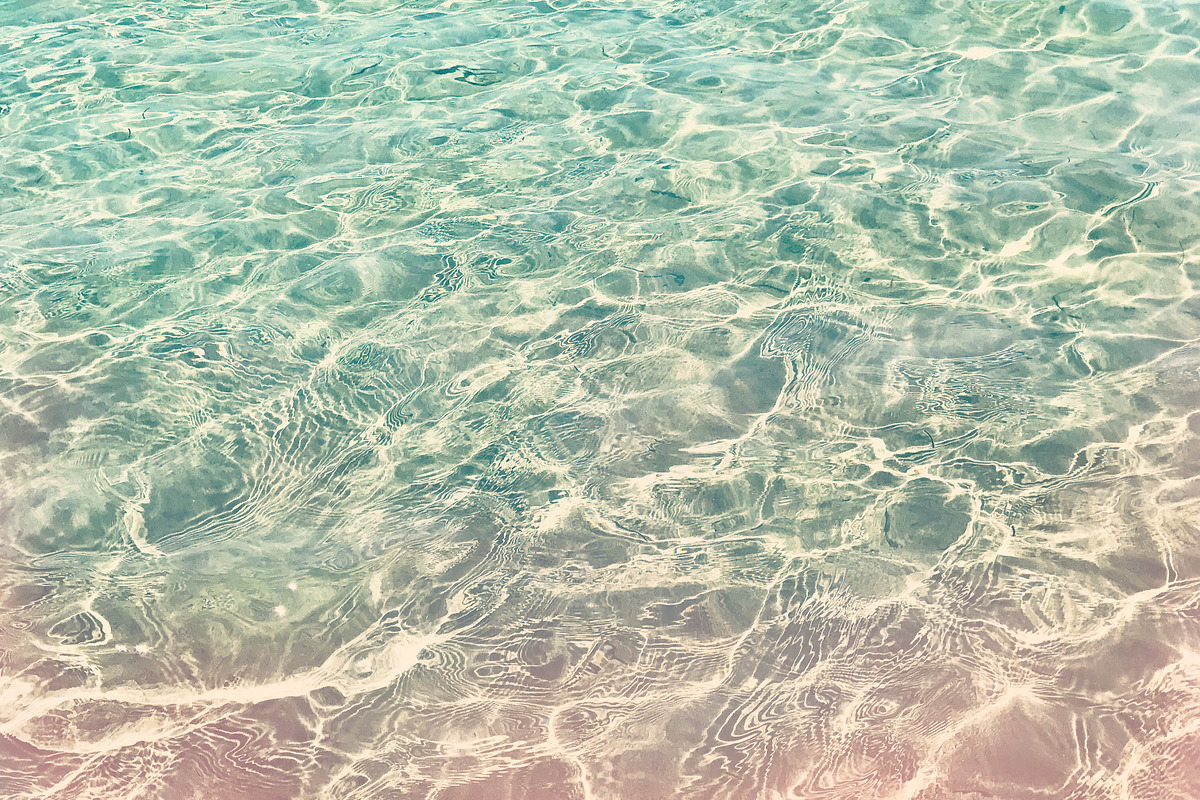 Colorful waves, an Abstract Photo by The Free Creatives (Photo 2 of 3)