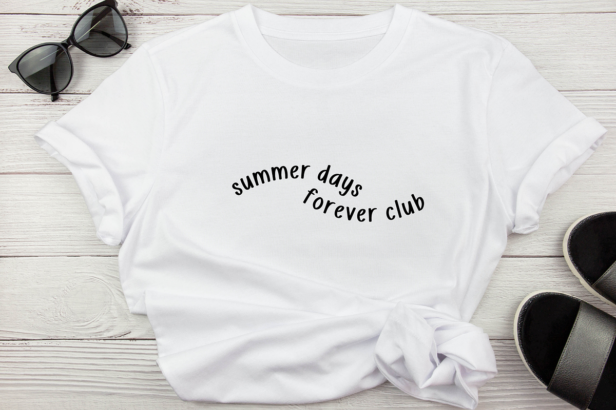Gummy Worms, a Handwritten Font by Sofia Skoog (Photo 3 of 9)