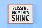 Blue Oasis - Handwritten Font, a Handwritten Font by ariodsgn (Thumbnail 9 of 10)