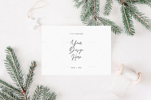 7x5 Christmas Card Mockup, P05