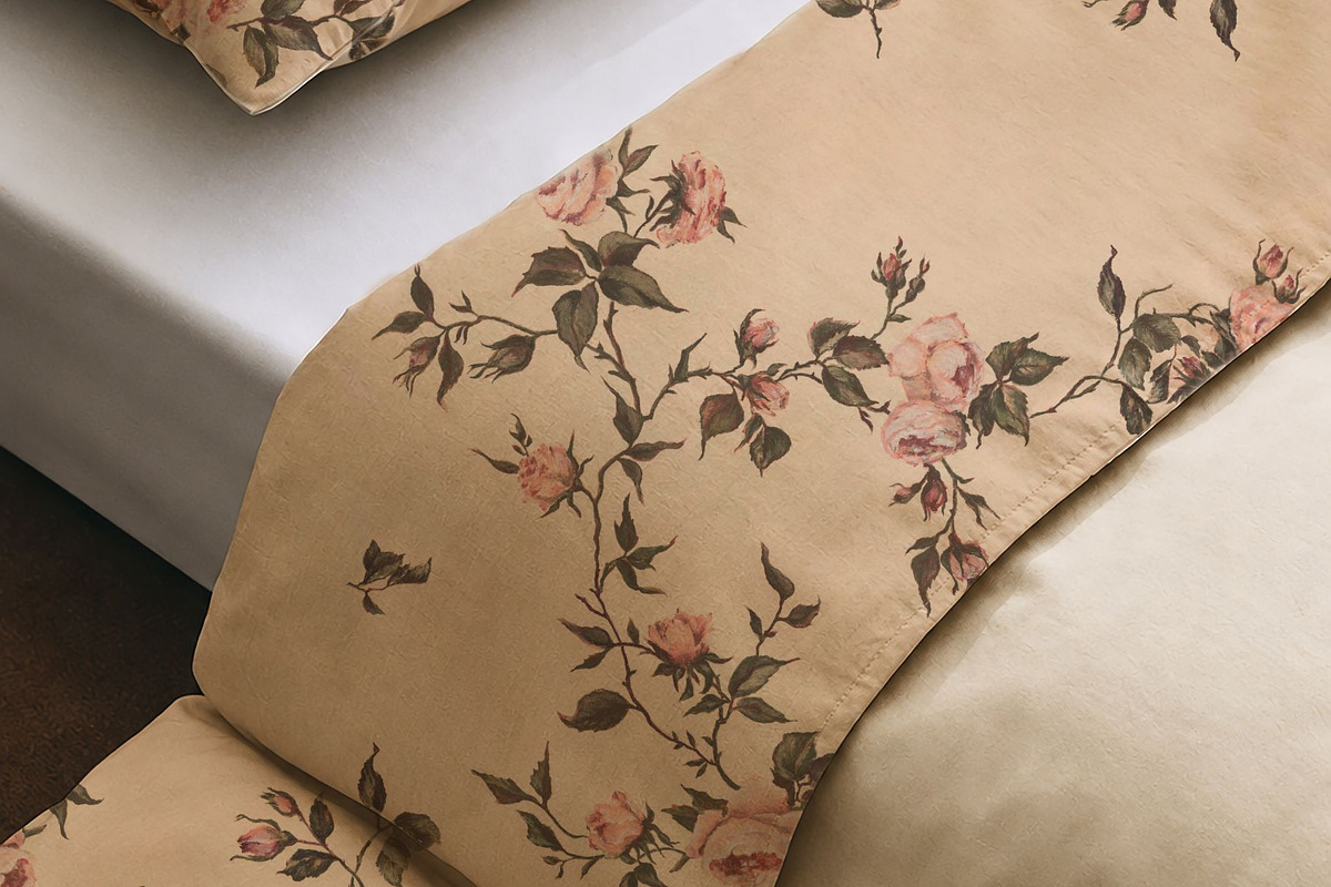 Château Rose Seamless Pattern, a Pattern Graphic by MouseGrey (Photo 4 of 9)