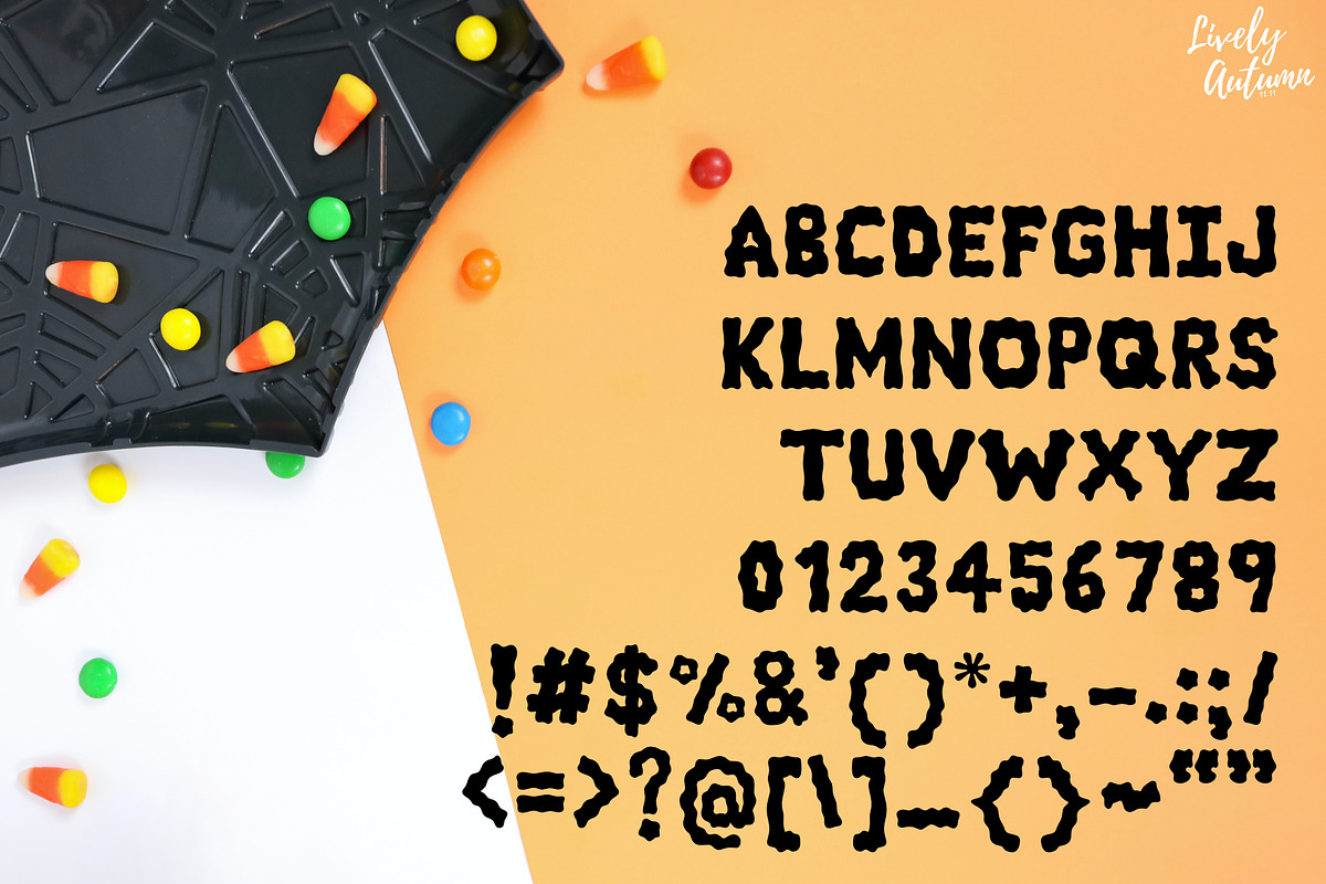 Spooky - Display font Halloween Theme