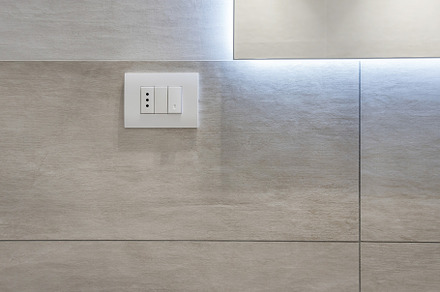 White Light Switch, a Technology Photo by KYNA STUDIO