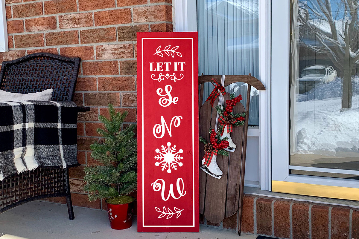 Christmas Porch Sign SVG Bundle, an Illustration by Dasagani (Photo 2 of 12)