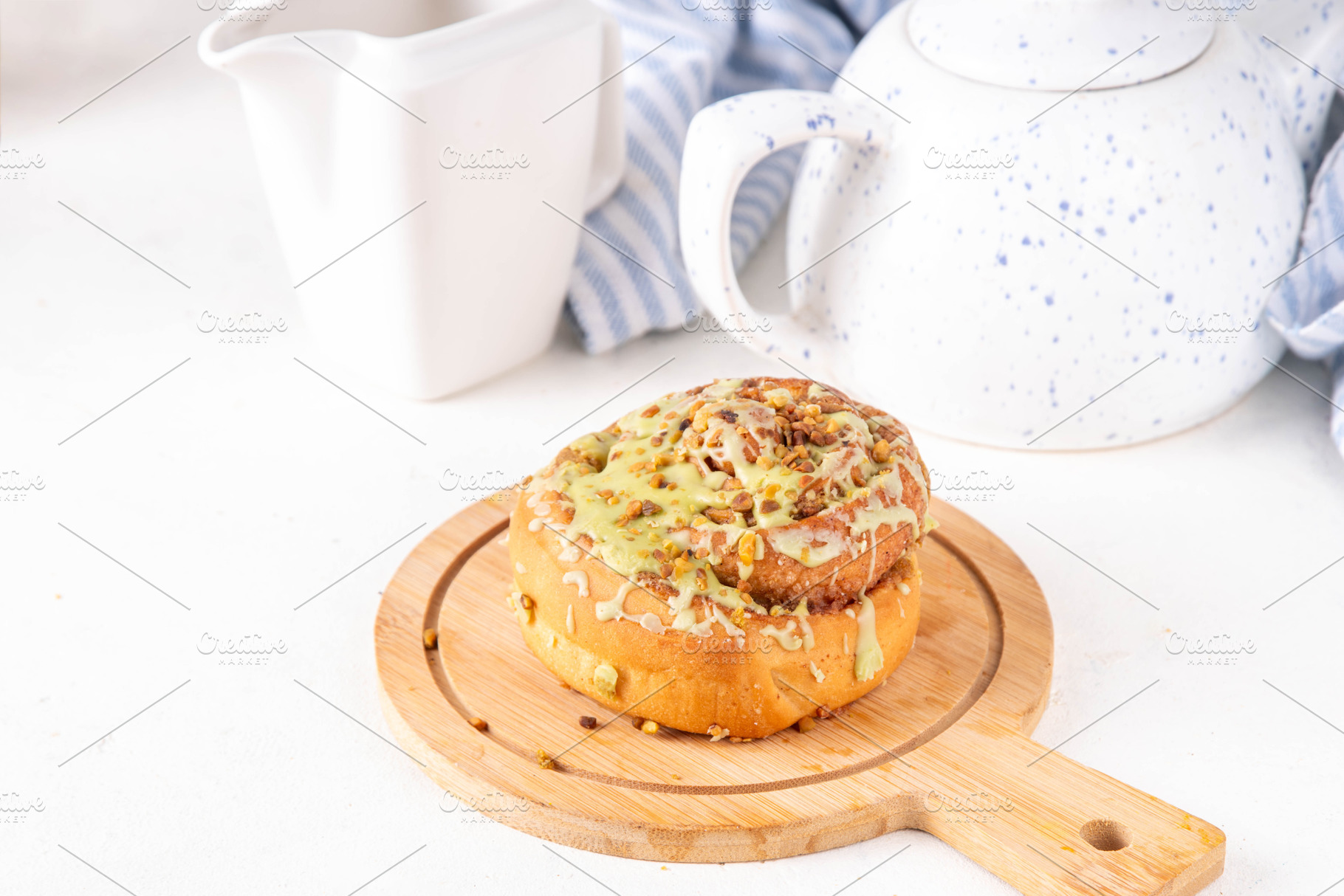 Cinnabon with trendy Dubai chocolate topping, a Food & Drink Photo by Rimma