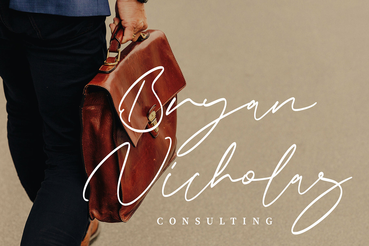 Nathasa Signature Font, a Handwritten Font by RantautypeStudio (Photo 10 of 15)