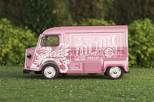 Vintage Food Truck Scene Mockup