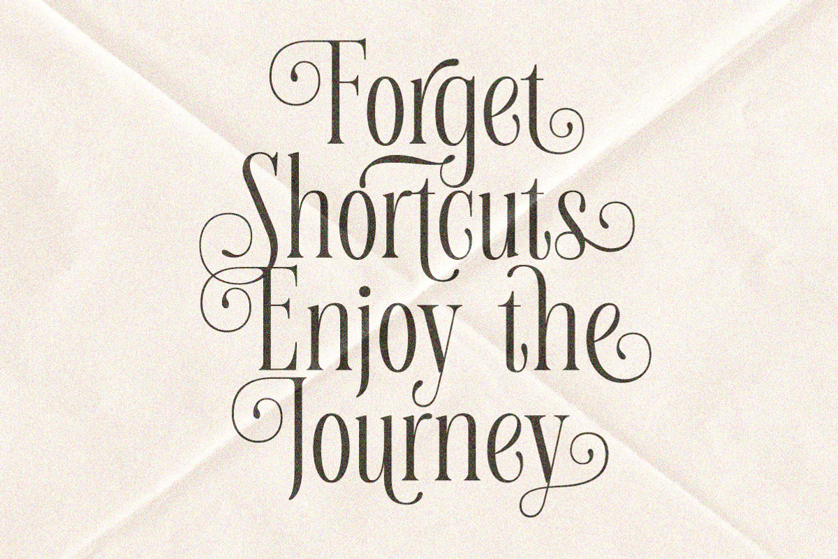 Aurora Moonlight Dreamy Serif, a Serif Font by Letterhend Studio (Photo 7 of 12)
