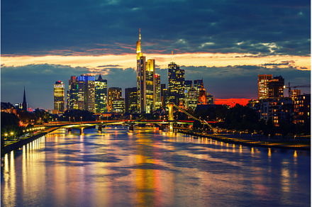 Frankfurt am Main at night, an Architecture Photo by sborisov