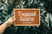 Haesley, a Script Font by Fargun Studio (Thumbnail 18 of 21)