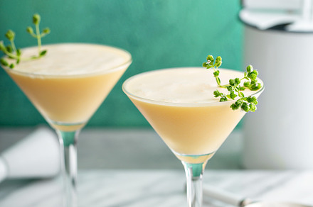 Pineapple egg white fizz, a Food & Drink Photo by farwasser